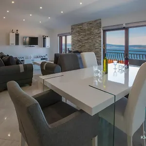 Lili Apartment